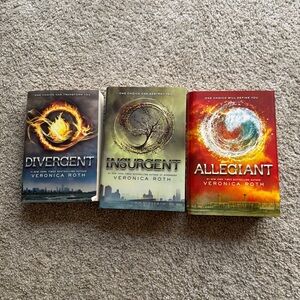 Divergent Series Book Set
